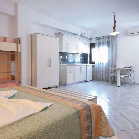 Nikola'S Apartments Toroni Buitenkant foto